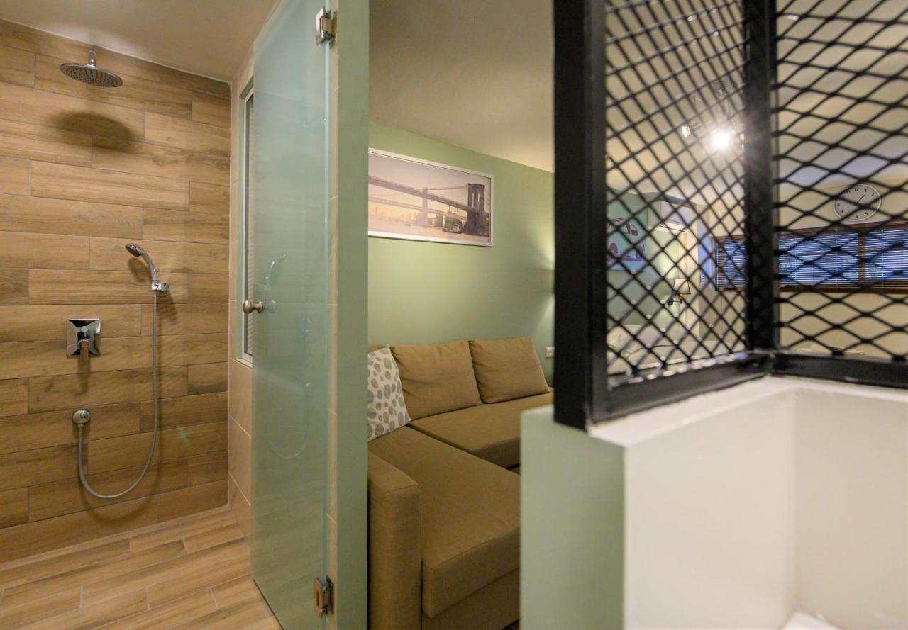 Pol'S Studio, Kalamata Mediterranean Apartments Ngoại thất bức ảnh