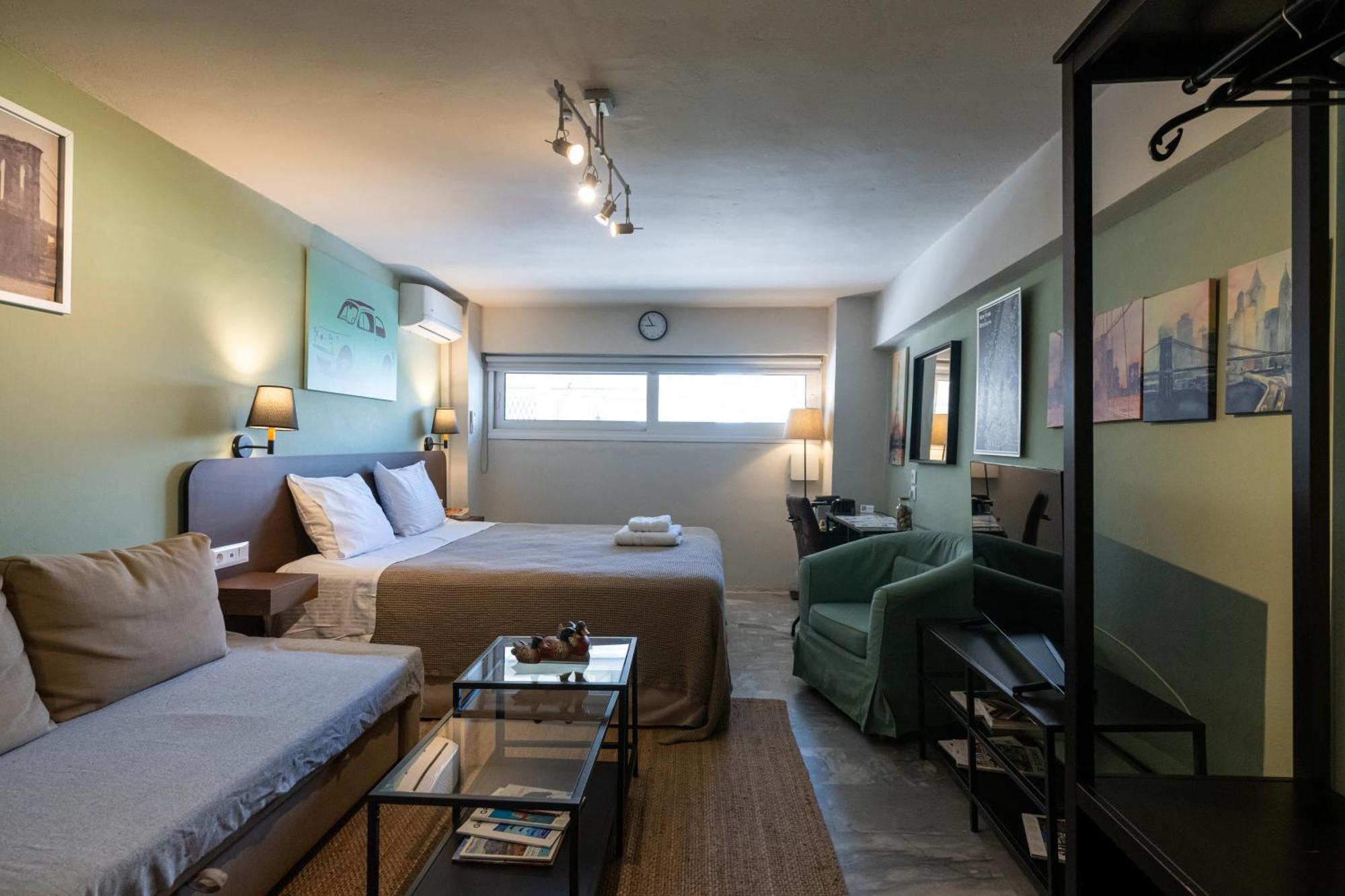Pol'S Studio, Kalamata Mediterranean Apartments Ngoại thất bức ảnh
